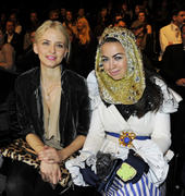 th_70090_Eva_Padberg_-_Mercedes_Benz_Fashion_Week_2010_2010-01-20_221_122_234lo.jpg