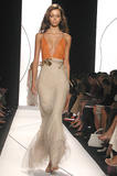th_22002_md-fashionledge.com-ss05-rtw-newyork-w-wang-003-9hes363p_123_4lo.jpg