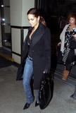 th_77644_Halle_Berry_arrives_at_LAX_International_Airport__Jan21_2009_03_122_404lo.jpg