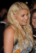 th_54320_Tikipeter_Jessica_Simpson_Hot_Hollywood_April_26_1_076_123_424lo.jpg