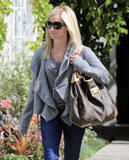 th_11638_ashleytisdaleoutinwesthollywoodtikipetercelebritycity011_123_441lo.jpg