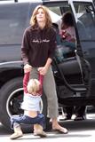 th_32460_Cindy_Crawford_Celebrity_City_Mix_22169_122_495lo.jpg