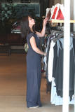 th_71968_celebrity_paradise.com_TheElder_JenniferLoveHewitt2011_08_15_shoppingatMadisononMelroseinWestHollywood44_122_99lo.JPG