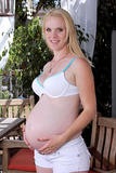 Hydii May - pregnant 1 c4p3a6q2ye