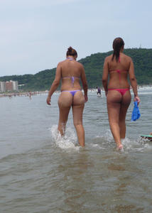 Latin Girls On The Beachx1ou20q2a2.jpg